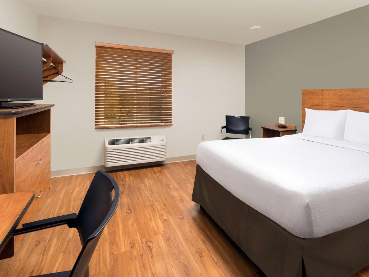 Extended Stay America Select Suites - Kansas City - Stadium Independence Exterior photo